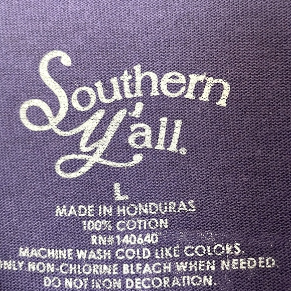 Southern Y’all Graphic Tee - Picture 5 of 9